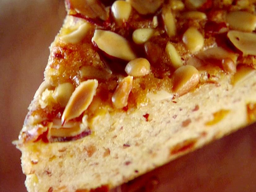 Almond, Pine Nut, Apricot Crumb Cake. Giada De Laurentiis
Everyday Italian
EI-1120