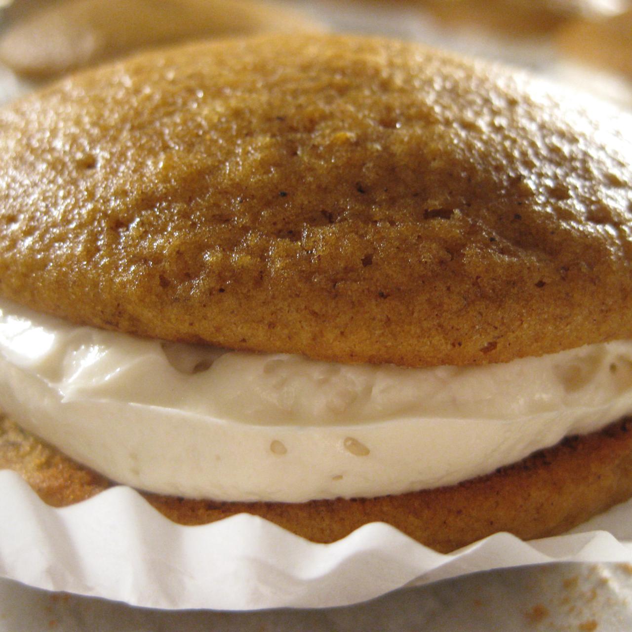 Professional Baker Teaches You How To Make WHOOPIE PIES! 