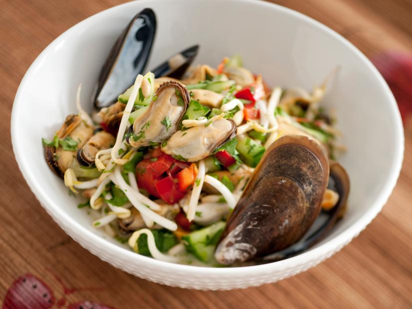 Mar 10, 2009, DINING - MINIS: Southeast Asian Mussel Salad
Credit: Evan Sung for The New York Times