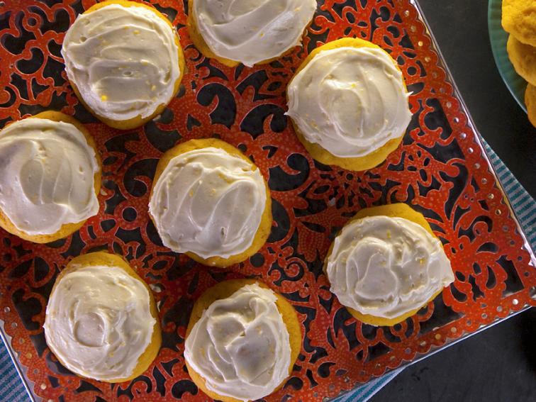 Carrot Cookies with Orange Buttercream Icing : Recipes ...