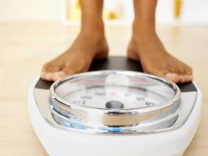 CCSP_thinkstock-weighing-yourself-diet-scale_s4x3