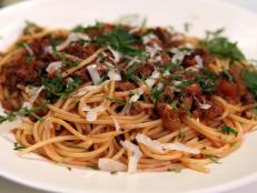 Cooking Channel serves up this Spaghetti with Bacon and Beef Sauce recipe from Rachael Ray plus many other recipes at CookingChannelTV.com