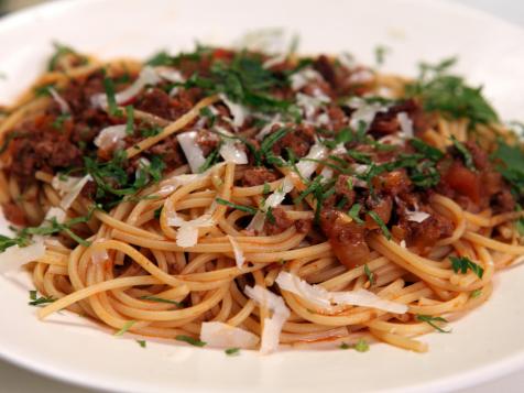 Spaghetti with Bacon and Beef Sauce