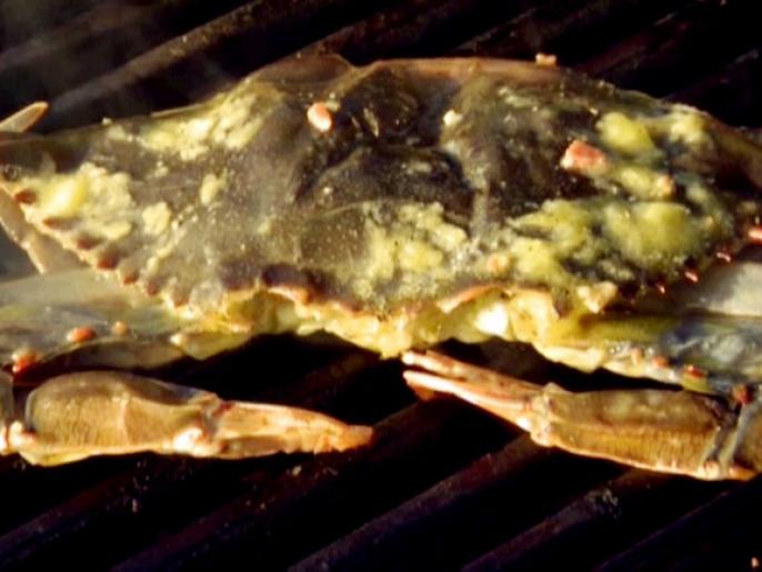 BBQ SoftShell Crabs with Grilled Vidalia Onions Recipes Cooking