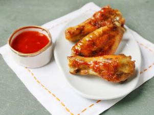 cc-kitchens_spiced-honey-glazed-chicken-wings_s4x3