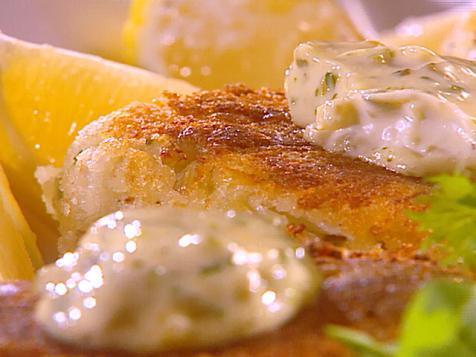The Ultimate Crab Cakes with Remoulade