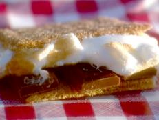 Cooking Channel serves up this Traditional S'mores recipe  plus many other recipes at CookingChannelTV.com