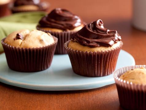 Peanut Butter Chocolate Chip Cupcakes with Chocolate Icing