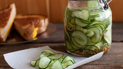 Quick Pickled Cucumber Slices