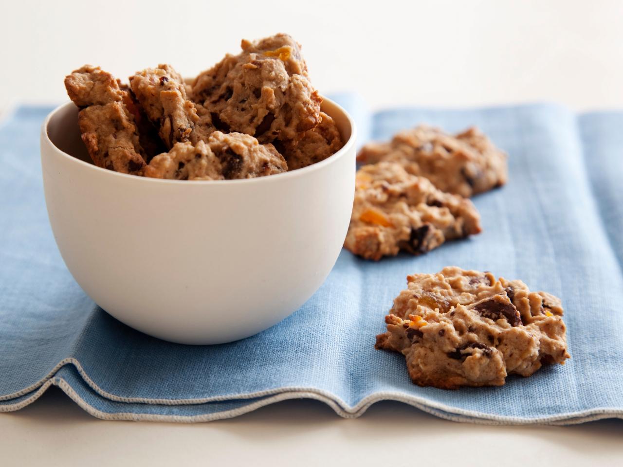 Emilee's Chocolate Chip Cookies - Lovely Little Kitchen