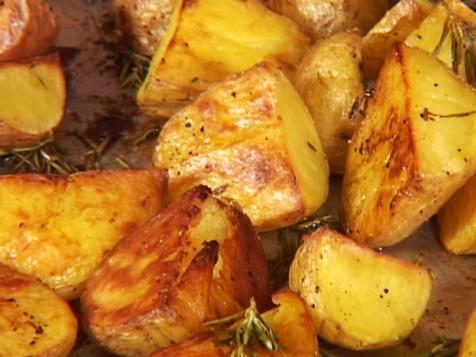 Crunchy Roasted Rosemary Potatoes