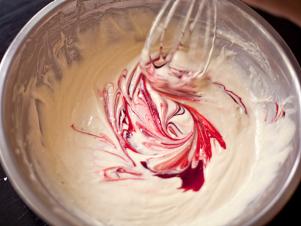 cc-francois_red-white-and-blue-velvet-cake-recipe-01_s4x3
