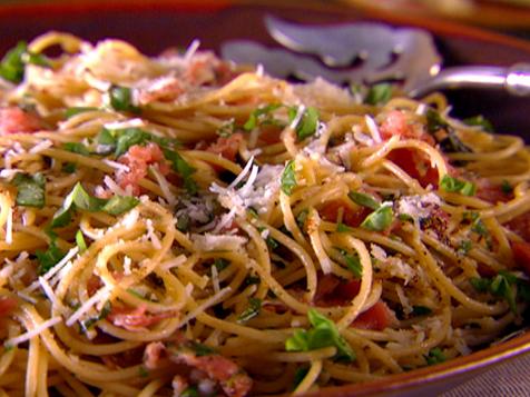 Whole-Grain Spaghetti with Pecorino, Prosciutto and Pepper (Fall)