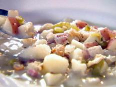 Cooking Channel serves up this Rhode Island Style Clam Chowder recipe from Ellie Krieger plus many other recipes at CookingChannelTV.com