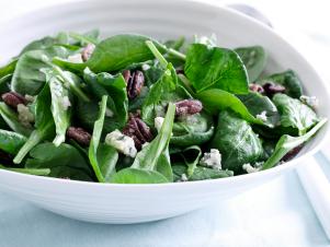 0041123F1_Spinach-Salad-with-Sweet-Roasted-Pecans-and-Gorgonzola-with-Sherry-Shallot-Vinaigrette_s4x3