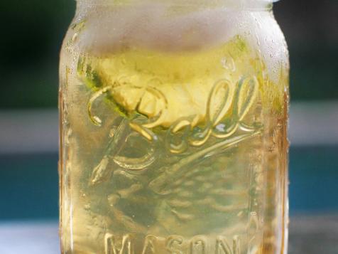 Hot Steeped Lime Green Iced Tea