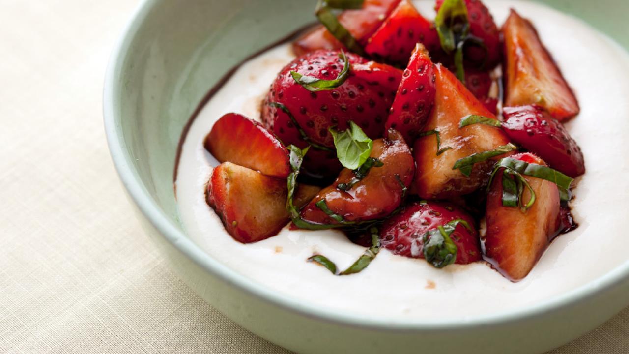 Strawberries & Ricotta Cream