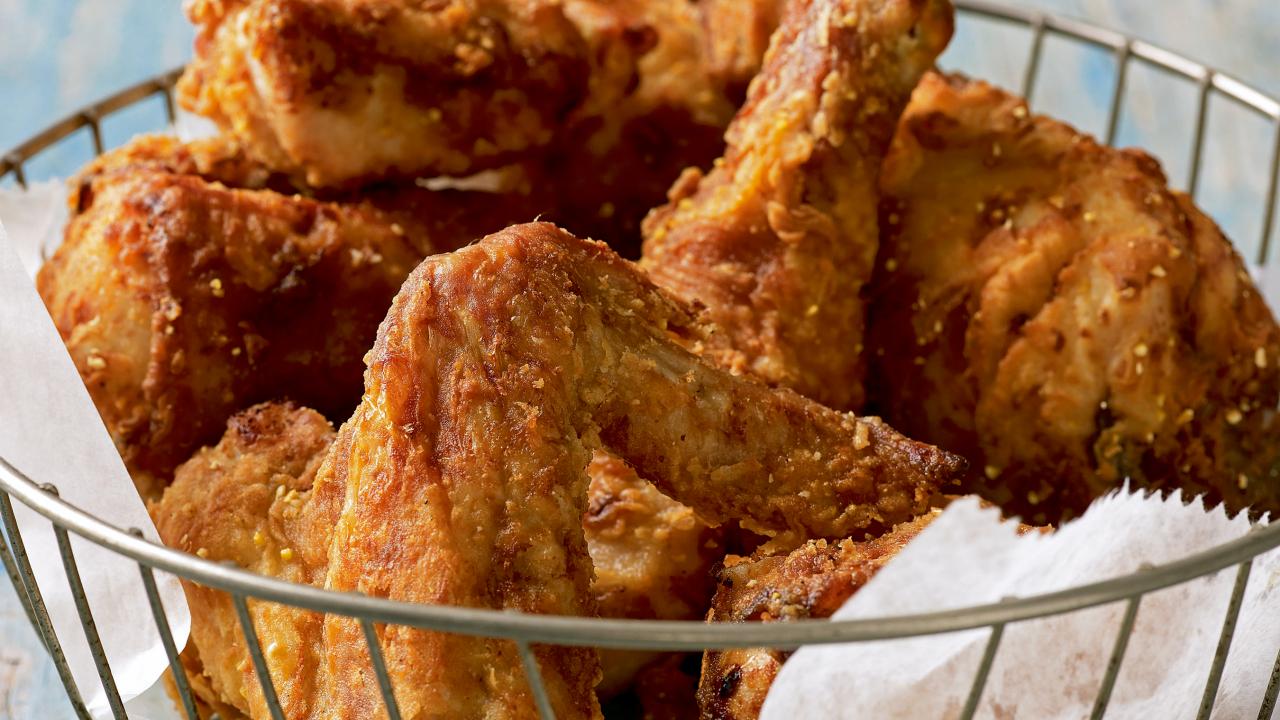 https://cook.fnr.sndimg.com/content/dam/images/cook/fullset/2012/6/29/1/MAF_Stew-Buttermilk-Fried-Chicken_s3x4.jpg.rend.hgtvcom.1280.720.suffix/1358484329625.jpeg