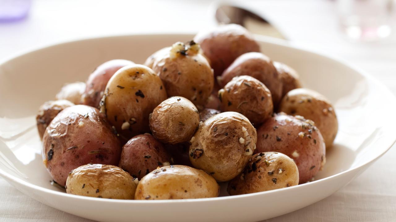Giada's Roasted Baby Potatoes