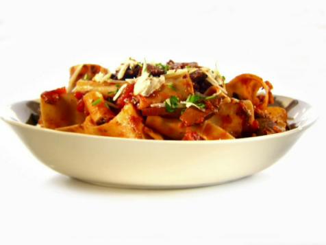 Portobello Mushroom, Hot and Sweet Pepper Ragu with Pappardelle