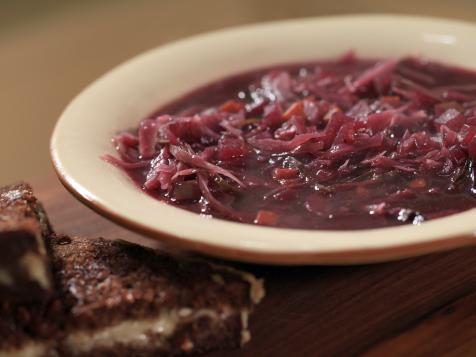 German-Style Sweet and Sour Red Cabbage Soup