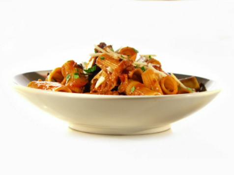 Pulled Chicken Ragu and Rigatoni