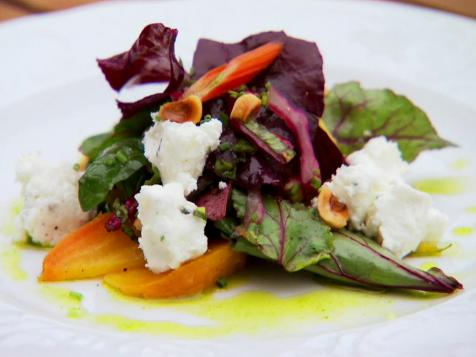 Roasted Beet and Goat Cheese Salad with Summer Greens