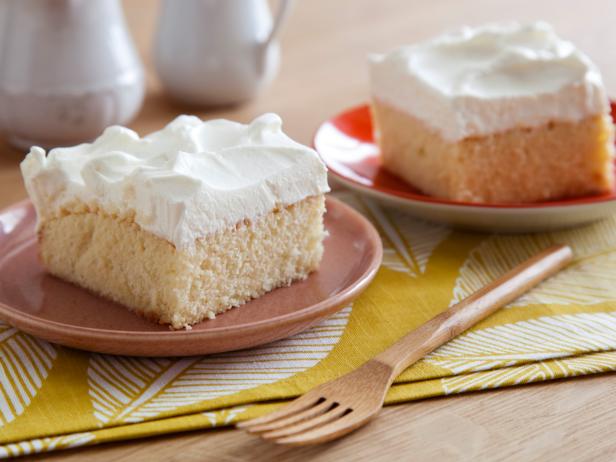 Baking Outside the Box: Recipe Review - Alton Brown's Angel Food Cake