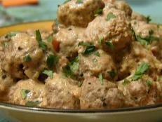 Cooking Channel serves up this Meatball Curry recipe from Aarti Sequeira plus many other recipes at CookingChannelTV.com