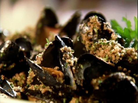 Grilled Mussels with Herbed Bread Crumbs