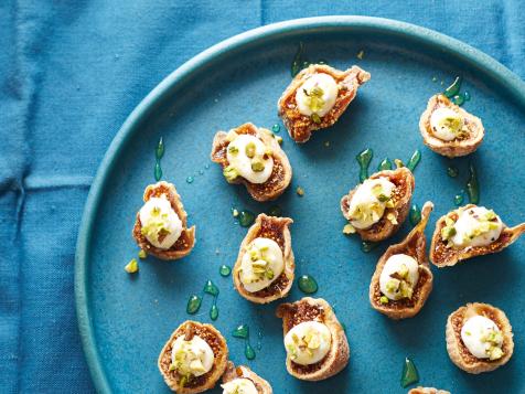 Figs with Ricotta, Pistachio, and Honey