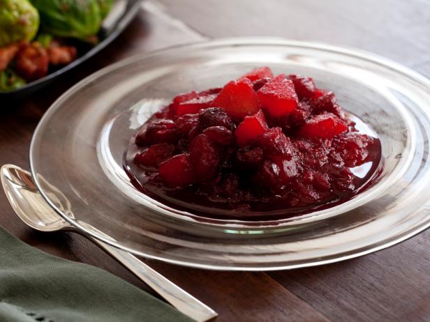 Punktlighed kombination halskæde Redder Than Red Cranberry Sauce : Recipes : Cooking Channel Recipe |  Nigella Lawson | Cooking Channel