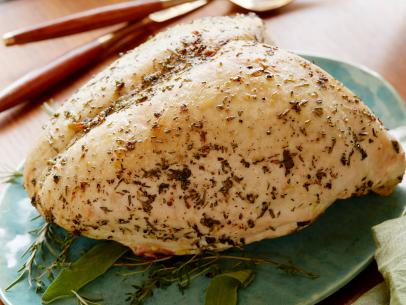 ellie-krieger-herb-roasted-turkey-breast-sweet-potato-hash-recipe_s4x3
