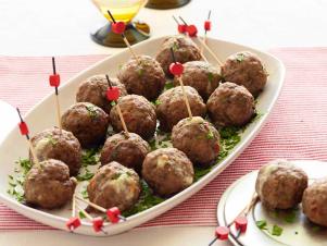 CCANG102_date-and-blue-cheese-stuffed-meatballs-recipe_s4x3