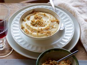 WR0504H_cauliflower-soup-with-anchovy-breadcrumb-topping_s4x3