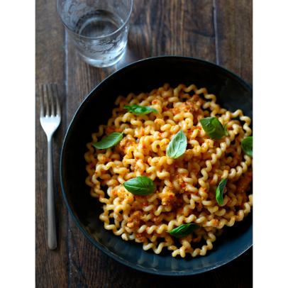 Sicilian Pasta with Tomatoes, Garlic and Almonds Recipe | Nigella Lawson |  Cooking Channel