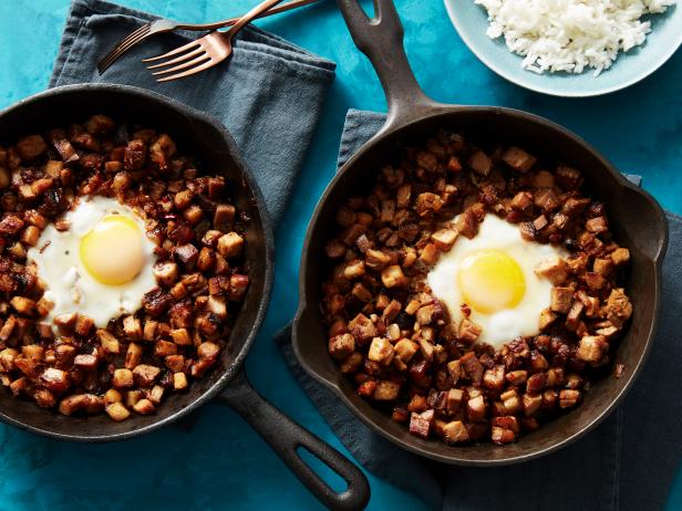 sisig with egg