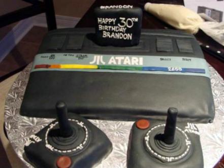 Os bolos geeks mais incríveis que você já viu  Video game cakes, Gamer  wedding cake, Crazy cakes