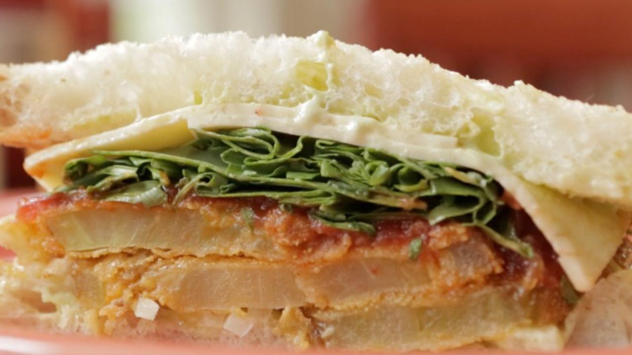 Green Tomatoes: Sandwich Style