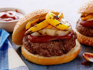 CCKitchens_burger-toppings-grilled-tomato-ketchup-with-onions-peppers-recipe_s4x3