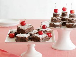 CC_kelsey-nixon-homemade-fudge-brownies-recipe_s4x3