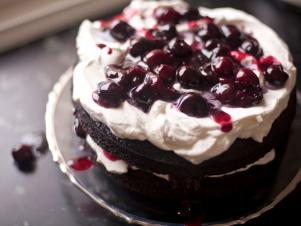 CC_Francois-cherry-chocolate-cake-beauty_s4x3