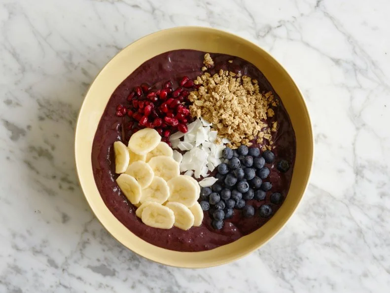 CC ACAI BREAKFAST BOWL Cooking Channel Unsweetened Frozen Acai Puree, Banana, Blueberries, Honey, Granola, Pomegranate Seeds, Unsweetened Coconut Flakes