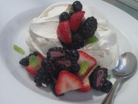 Giant Meringues Filled with Lemon Curd