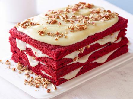 Anniversary Love Cake: Valentines Day Candy Heart Cake