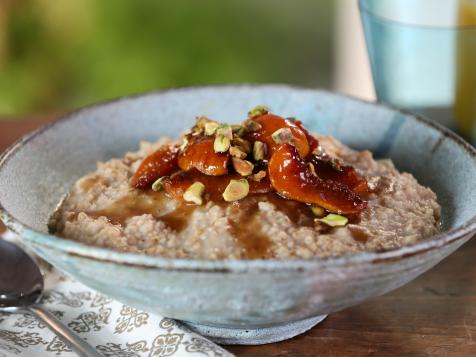 Lightly Toasted Overnight Steel-Cut Oatmeal with Honey-Roasted Apricots and Pistachios