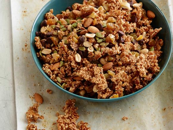 sesame trail mix