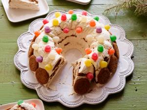 CC_icebox-gingerbread-icebox-cake-recipe-01_s4x3