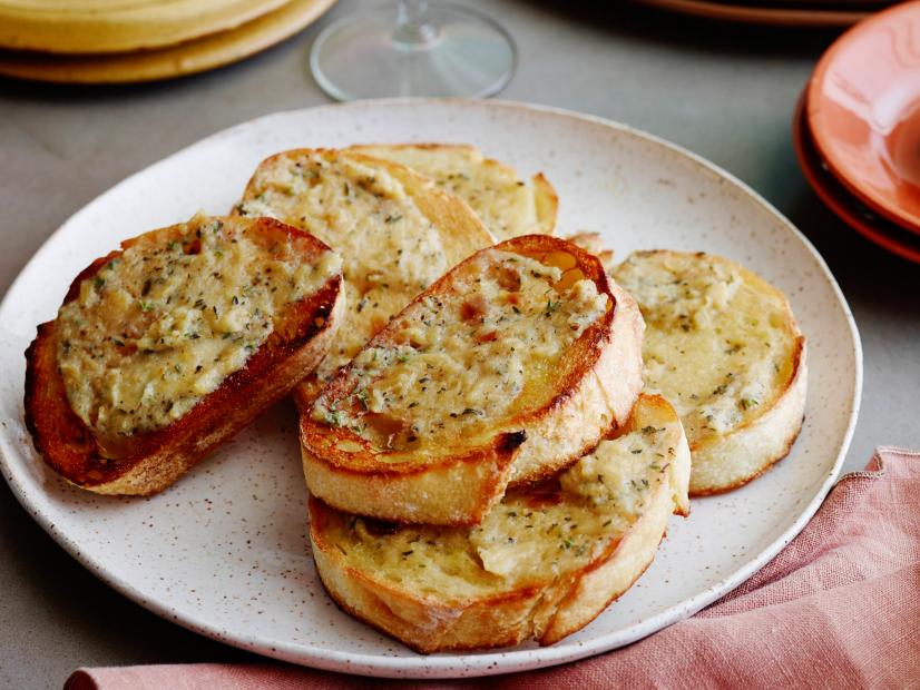 ROASTED GARLIC BREAD
Michael Chiarello
Cooking Channel
Garlic, Olive Oil, Thyme, Unsalted Butter, Crusty Bread Loaf