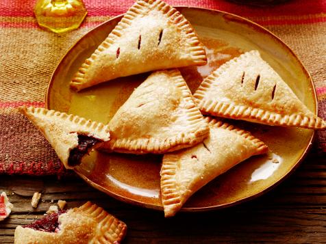 Mulled-Cranberry Hand Pies